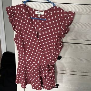 Peplum top that’s been worn once ! Super sure and comfy